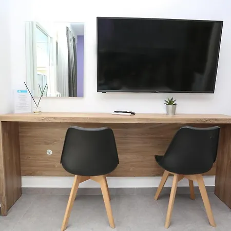 Downtown Seaside Apartment